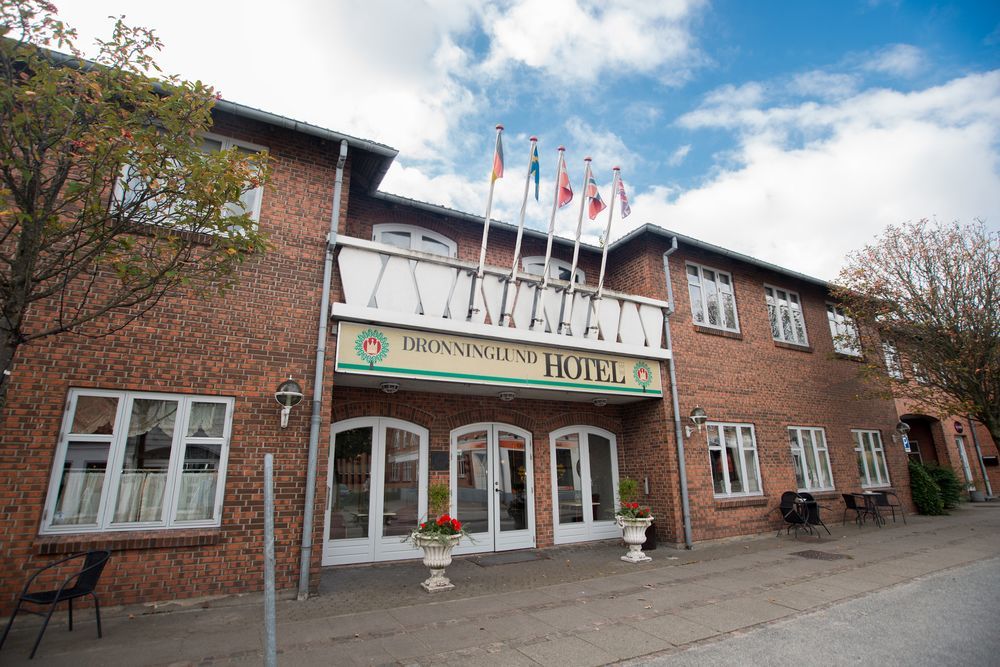 Dronninglund Hotel Exterior photo